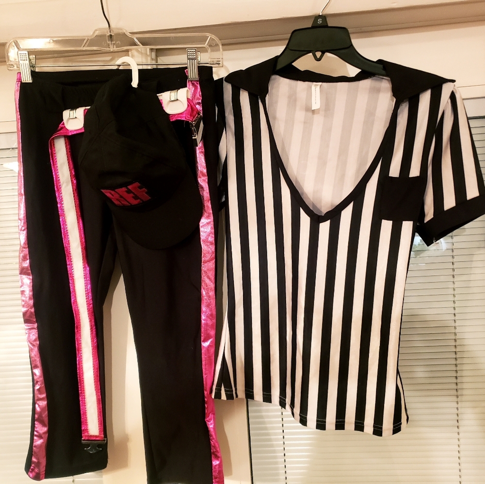 Girls/ladies Halloween costumes!!!